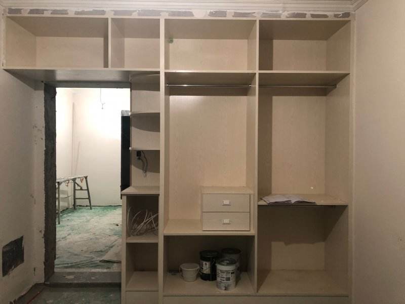 家裝柜子是請木工打柜子好還是全屋定制柜子好，哪種更劃算